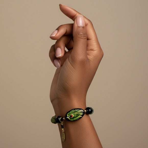 TERRA GEMMS Signature Series Prehnite Parrot Feather Stretch Bracelet - Picture 2 of 5